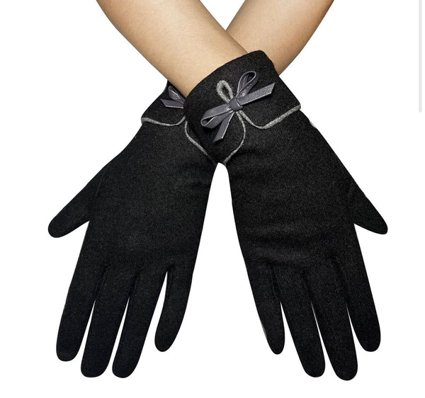 Vintage Style Bow Touchscreen Gloves